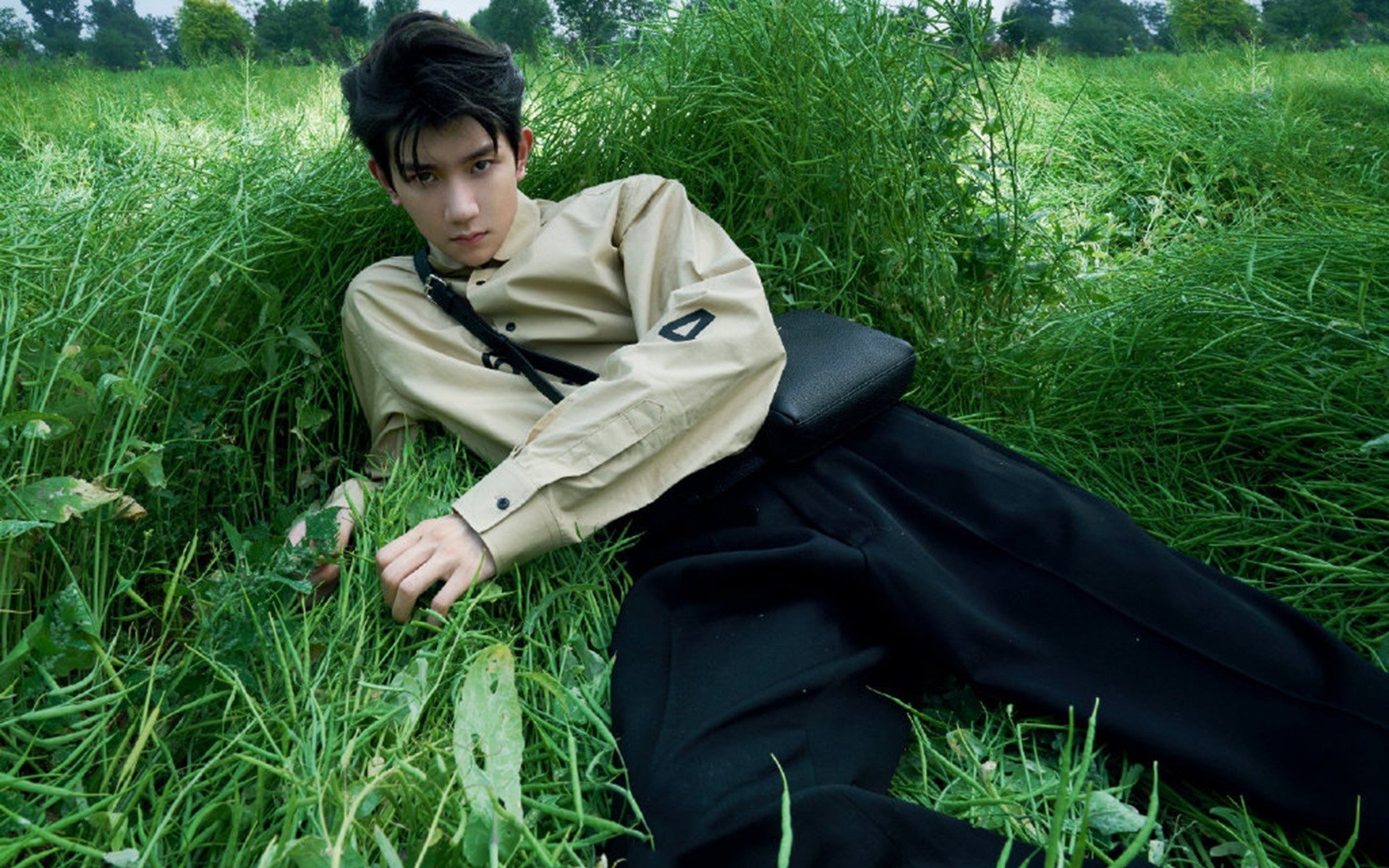 南美风暴席卷非洲沙漠，巴拉圭收割突尼斯，蒂亚戈F1揭幕战上演接管艺术